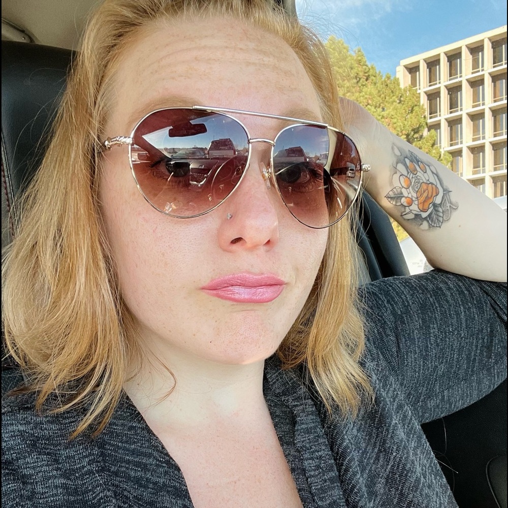 Meet your Posher, Amber